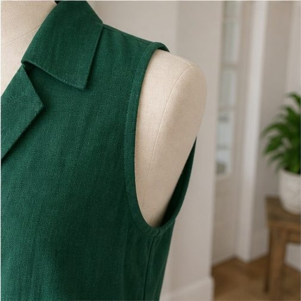 Emerald Ruffle Blouse - Picture 5 of 6